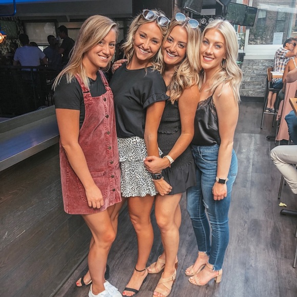 Meet your Posher, Kim - Picture 13 of 16